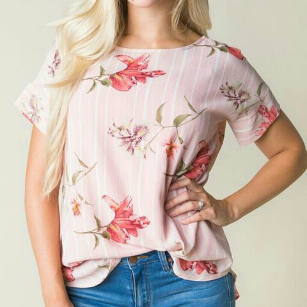 Amelia james magnolia flower top